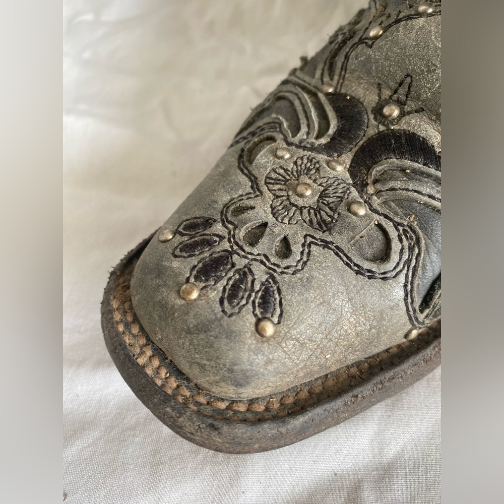 Corral Vintage A1130 Gray Black Studs Leather Cowboy Boots Women’s Size 7M - Picture 11 of 14